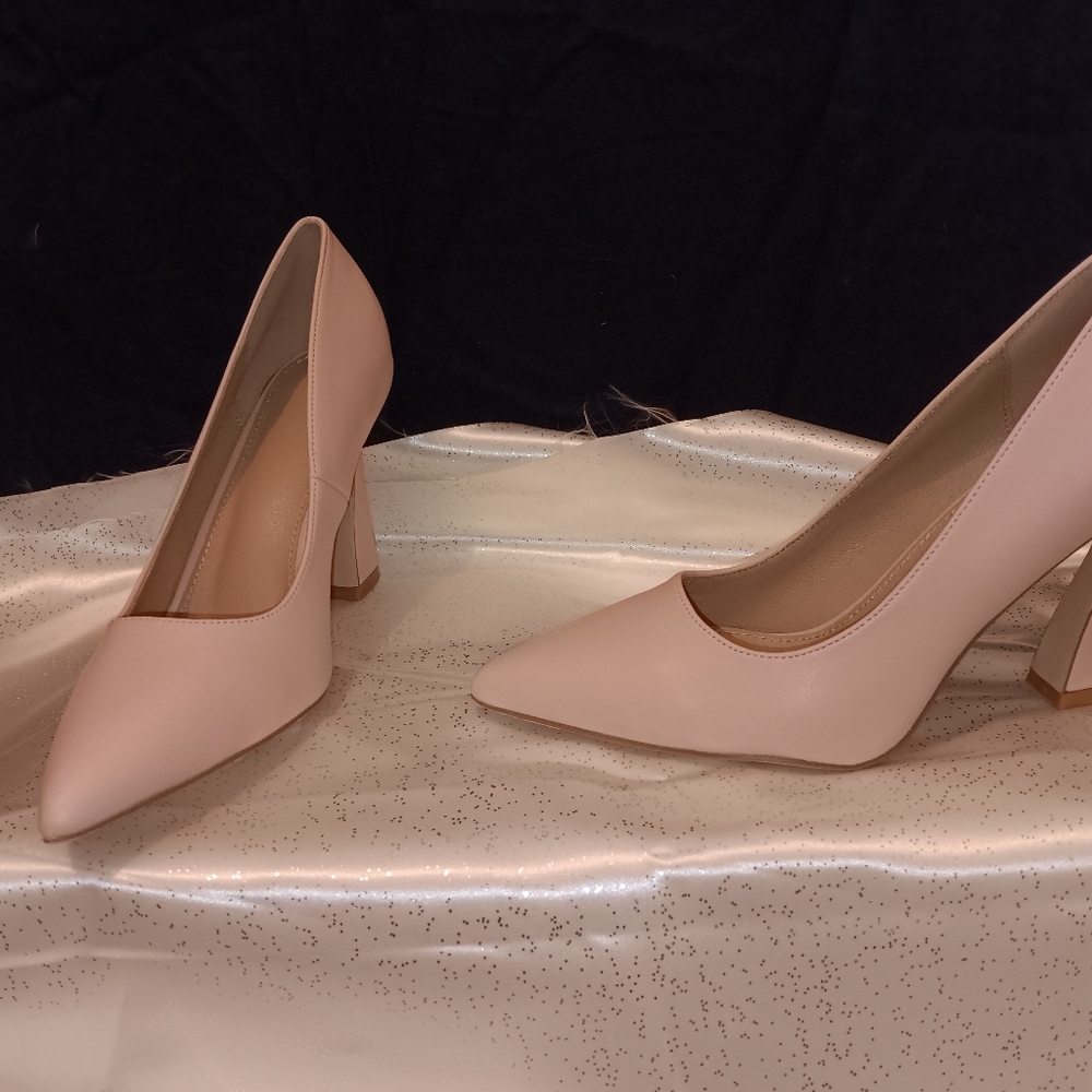 Shoes - Picture 8 of 13